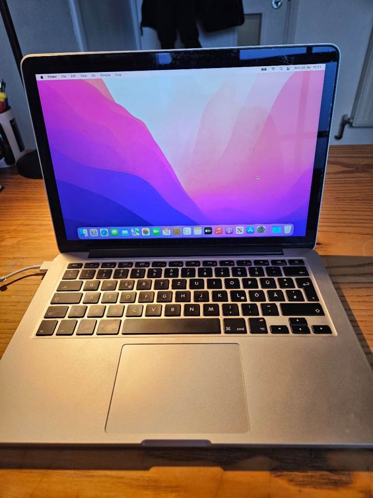 MacBook Pro Retina 13" Early 2015, 3.1 Ghz Intel Dual Core i7, 16GB RAM, 512GB 