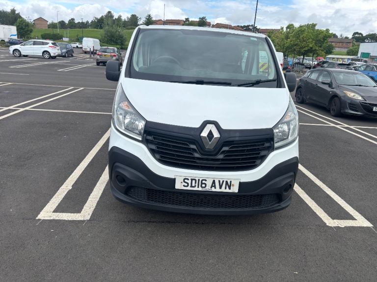 Traffic 6 seater crewvan £4800