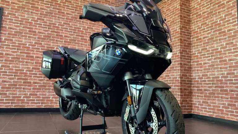 2025 BMW R1300 R1300 RT LE (25MY) TOURER PETROL Manual