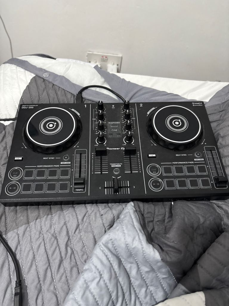 ddj 200 pioneer dj decks