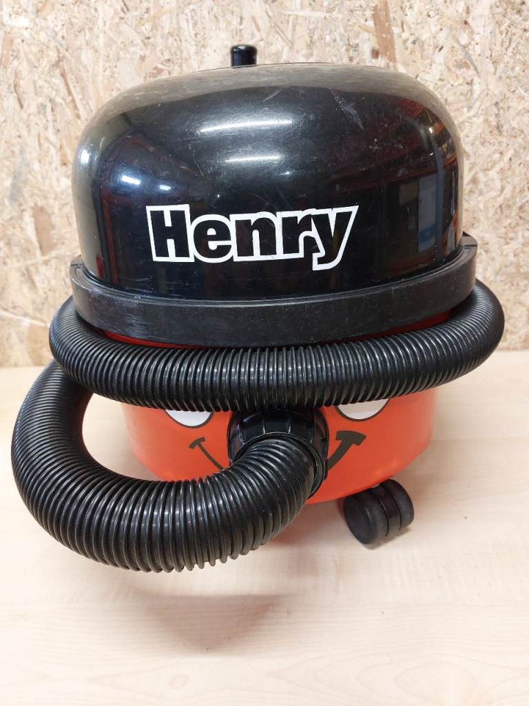 2 SPEED HENRY VACUUM CLEANER 