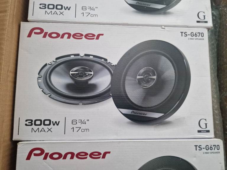 NEW PIONEER TS G670 SPEAKERS - 300 WATTS