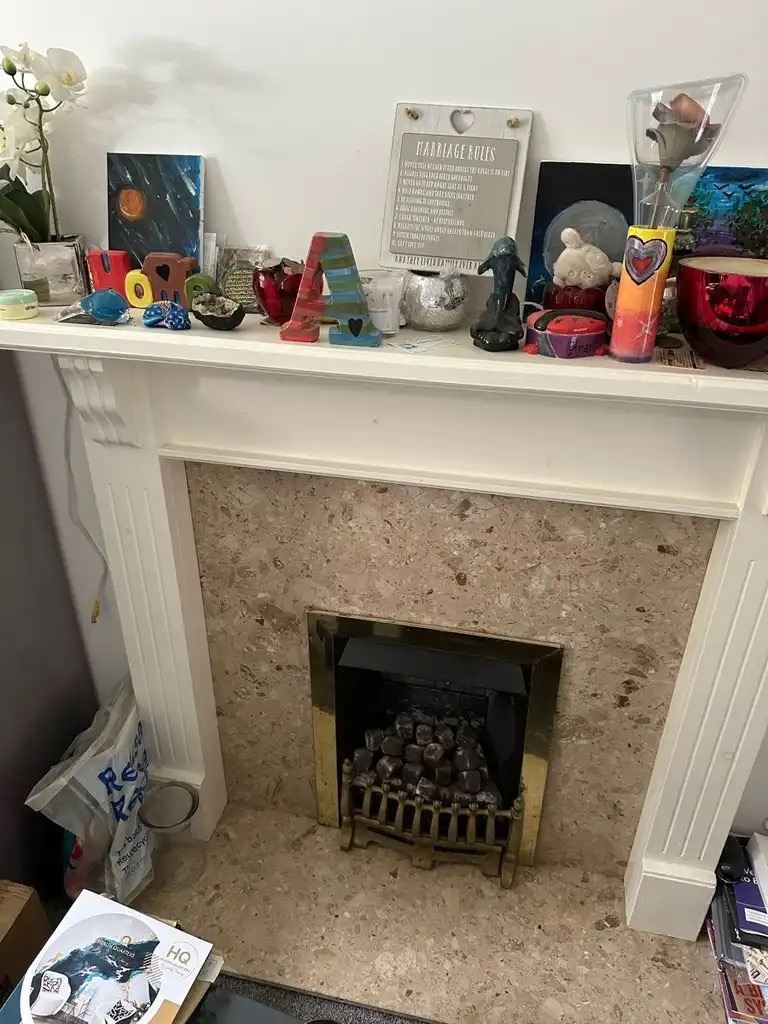 Gas fireplace with marble surround