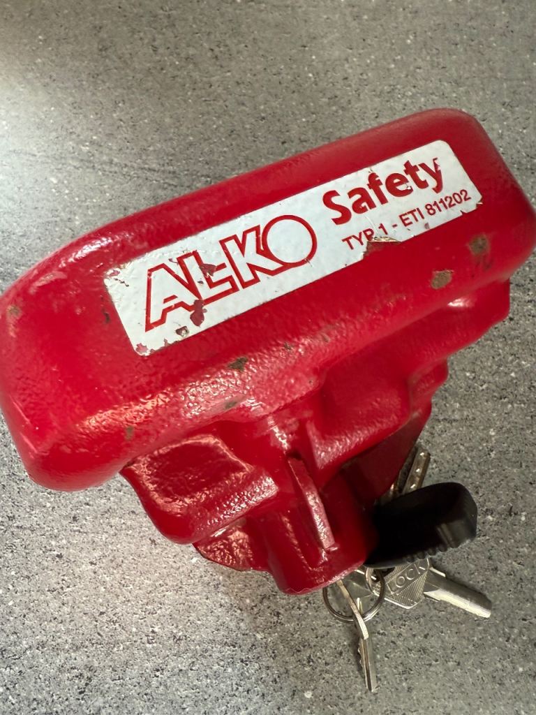 Alko hitch lock