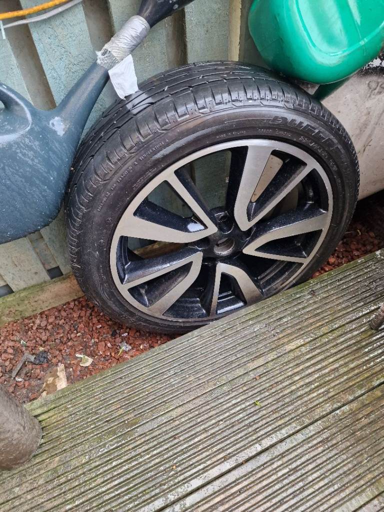 Nissan X Trail (T32)