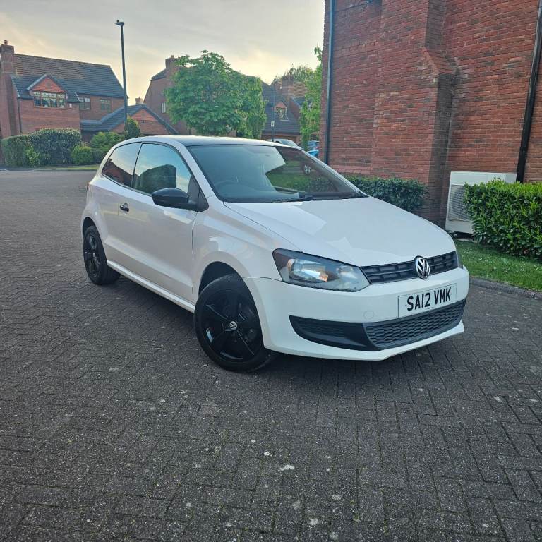 2012 Volkswagen, POLO 1.2 petrol new Clutch kit and Timing chain 1st car lovely colour 