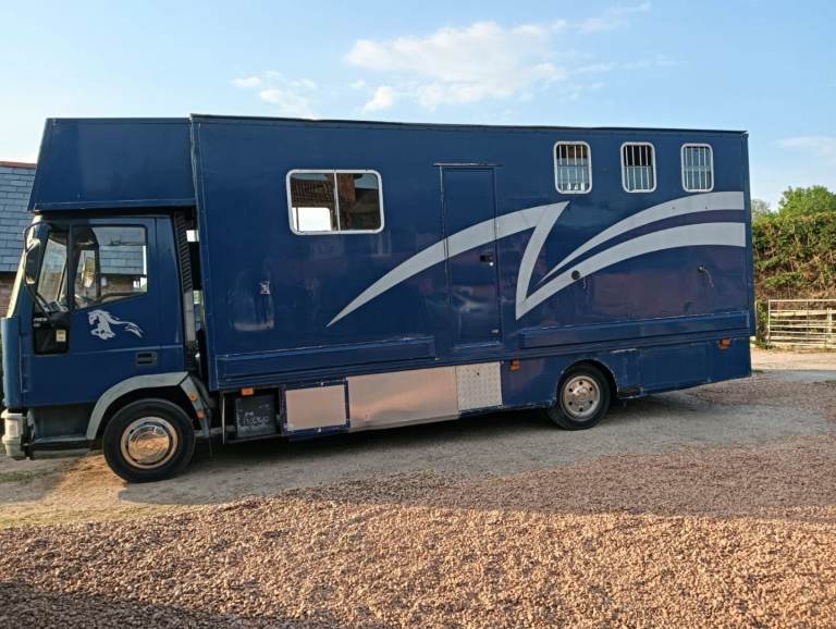 Ford iveco cargo 7.5 tonne horsebox 