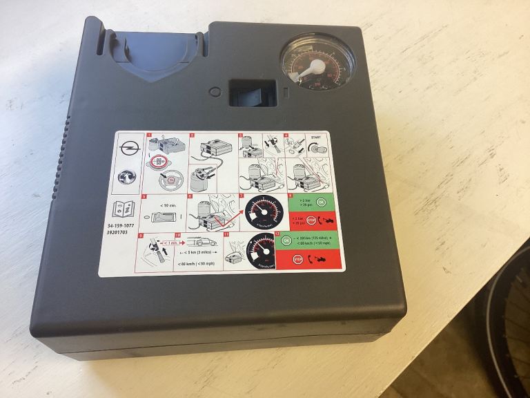 Car air compressor/pump