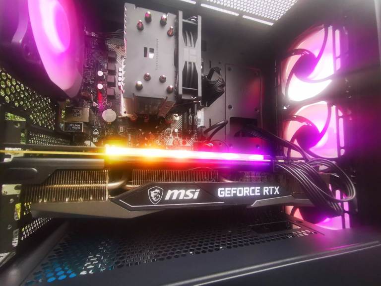 Ryzen 7 Gaming pc (5800x RTX4070)