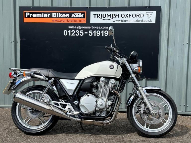 Stunning Low Mileage 2014/64 Honda CB1100 Motorcycle 