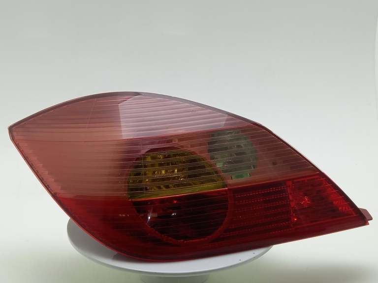 Vauxhall Tigra Tail Light Rear Lamp N/S 2004-2009 2 Door Convertible Lh