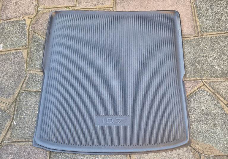 VW ID7 Boot Protector