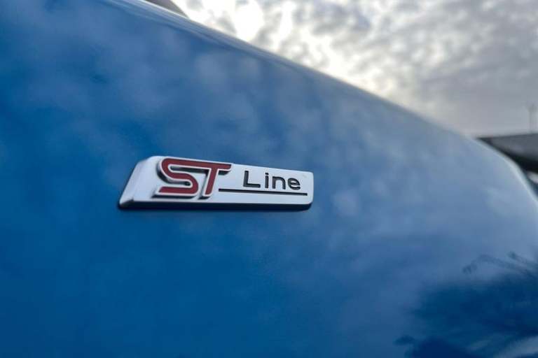 2025 Ford Puma 1.0 EcoBoost Hybrid mHEV ST-Line 5dr DCT ** Sync 4 - Bluetooth / USB Connec Hatchb...