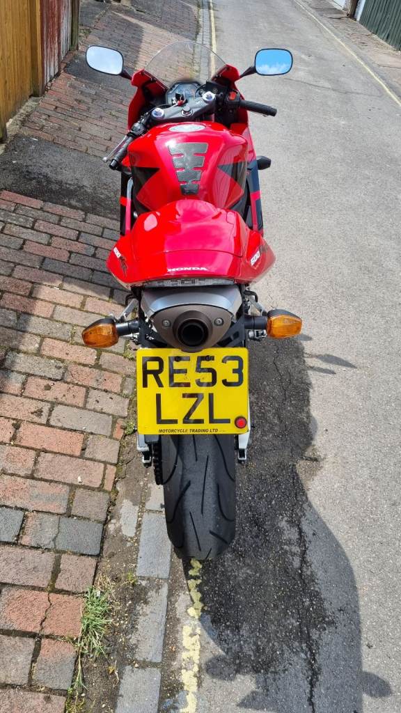 Honda, CBR 600 RR, 2003. Only 18k miles. MOT Oct 2026