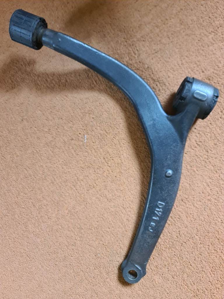 Citroen XM wishbone/suspension arm front