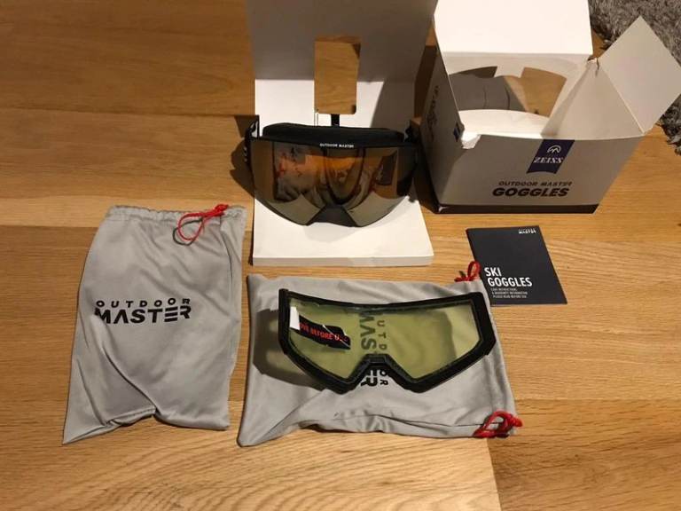 OutdoorMaster Ski Goggles