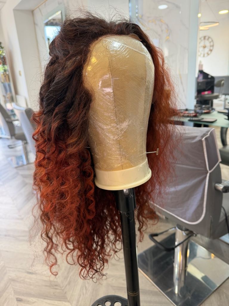 Hair Extensions Technician 