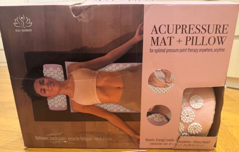 ACUPRESSURE MAT & PILLOW 