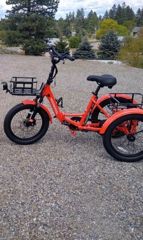MOONCOOL Folding Electric Tricycle - Red Adult Trike, Very Good Condition