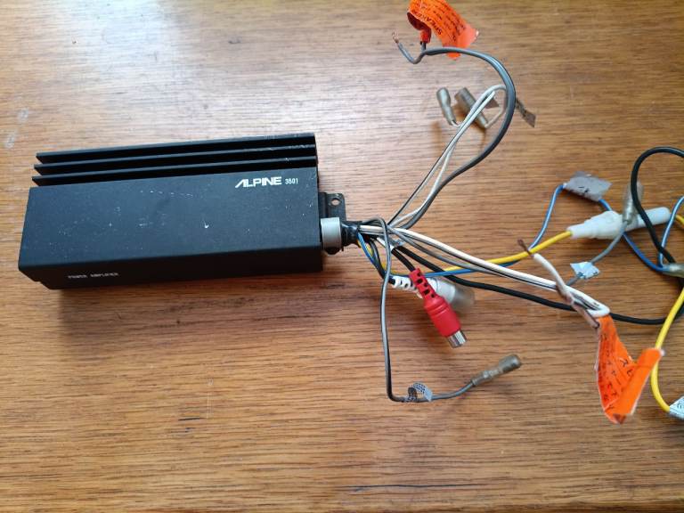 Alpine high quality vintage stereo amp