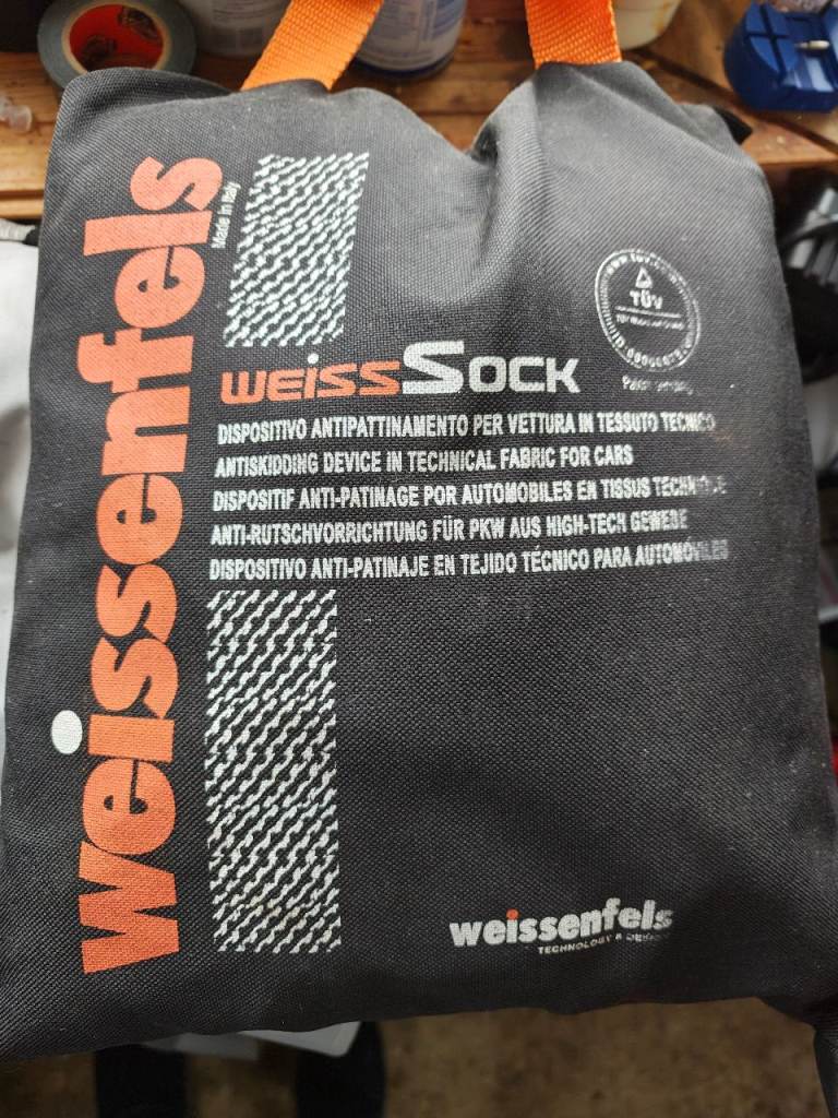Weissenfels WeissSock snow socks for cars