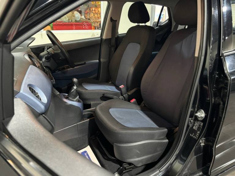 2014 Hyundai i10 1.0 SE 5dr HATCHBACK PETROL Manual