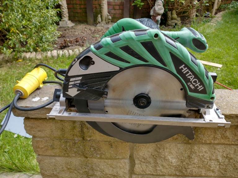 HITACHI CIRCULAR SAW 235MM 110 V