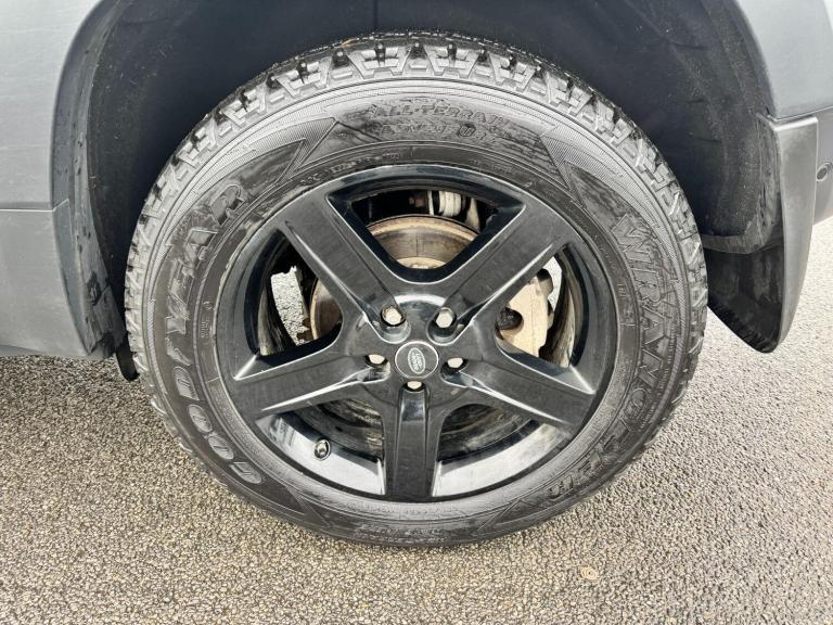 2022 Land Rover Defender 110 3.0 D250 MHEV SE Hard Top SUV 5dr Diesel Auto 4WD MWB Euro 6 (s/s) (...