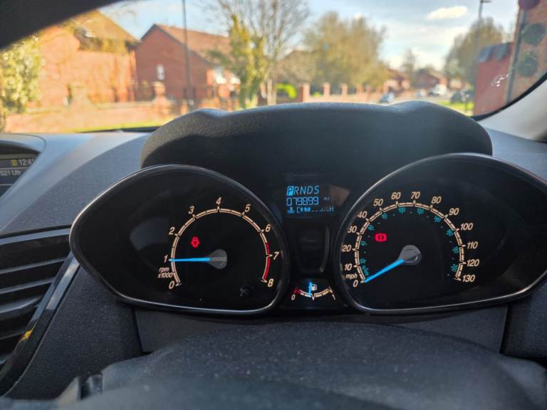 FORD FIESTA AUTOMATIC 5 DOOR HATCHBACK BLACK 