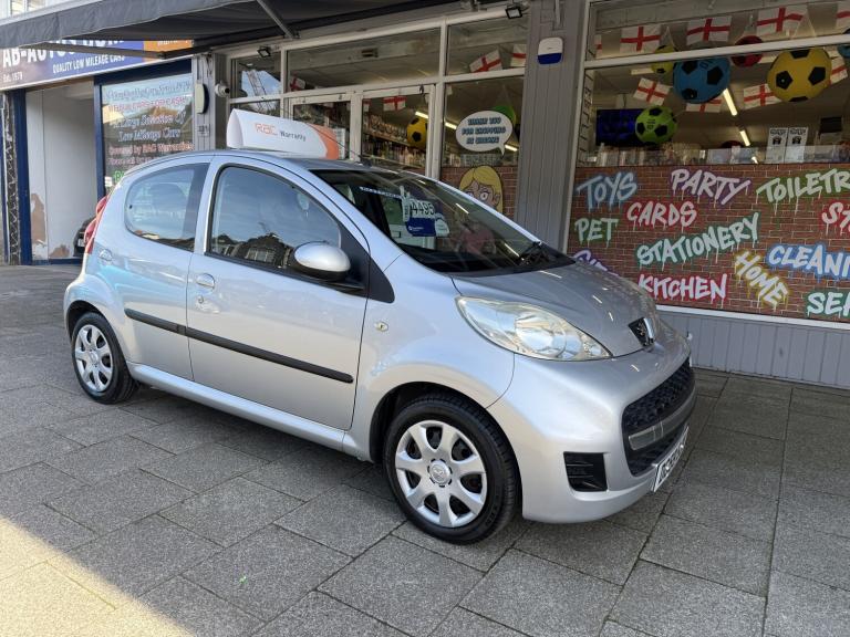 PEUGEOT 107 1.0 12V Urban 2009
