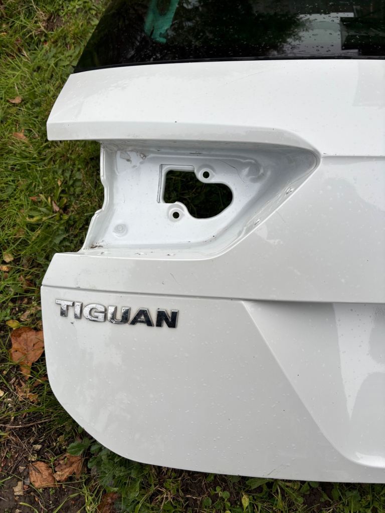 Tiguan motion 4by4 boot 