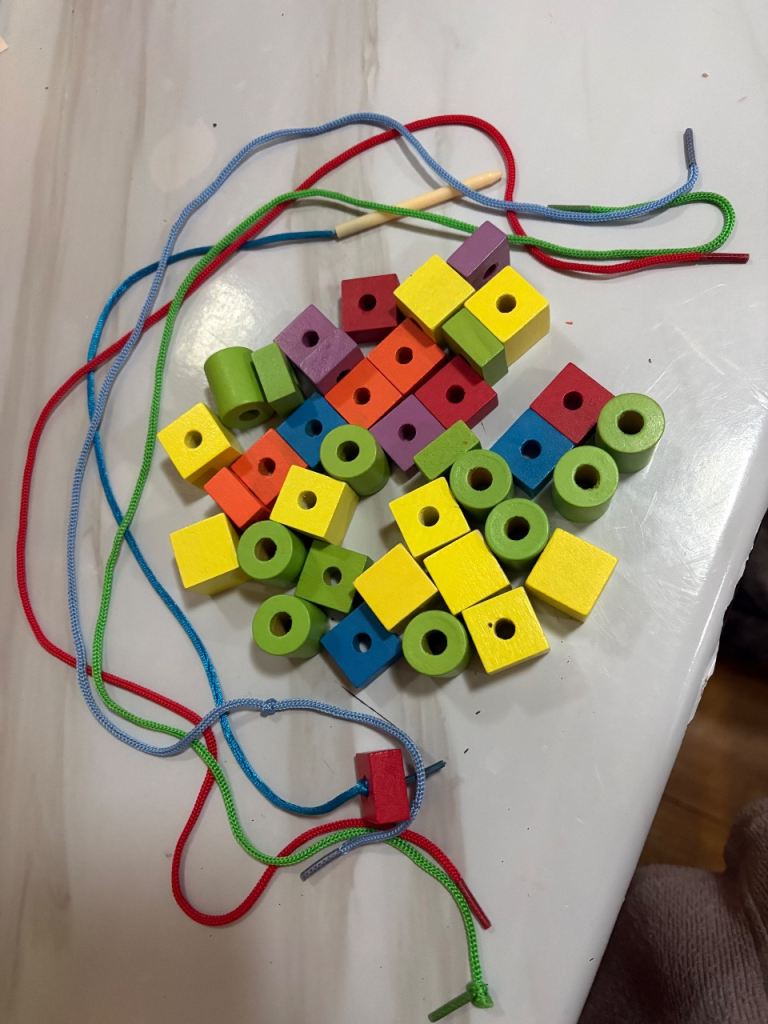Children’s shape threading set