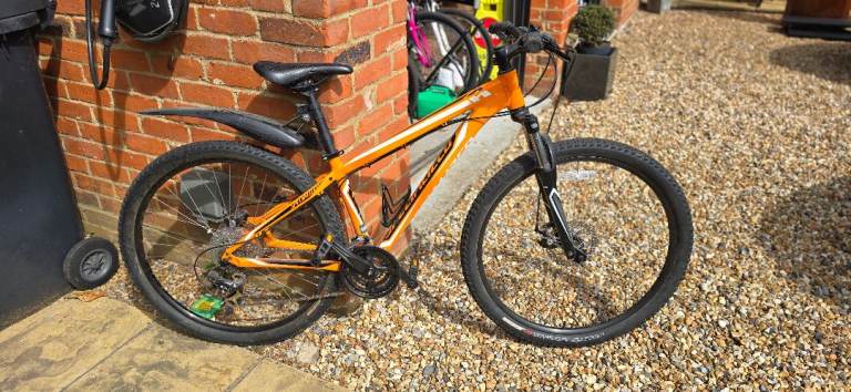 Specialized Hardrock bike - 15.5" (small) frame size