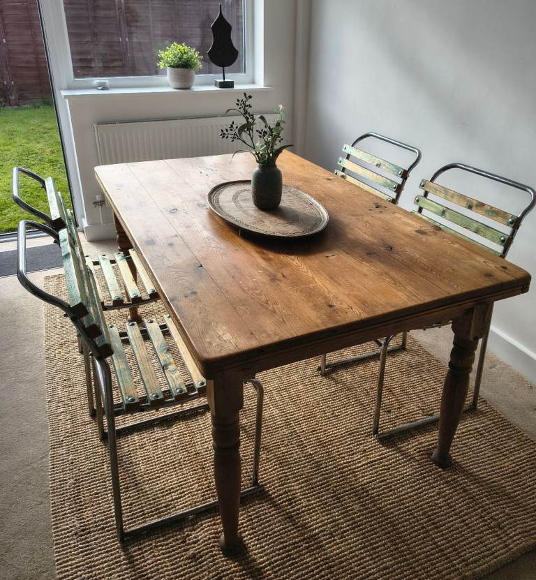 Industrial Style Dining Chairs – Set of 4 – Metal & Wooden Slats