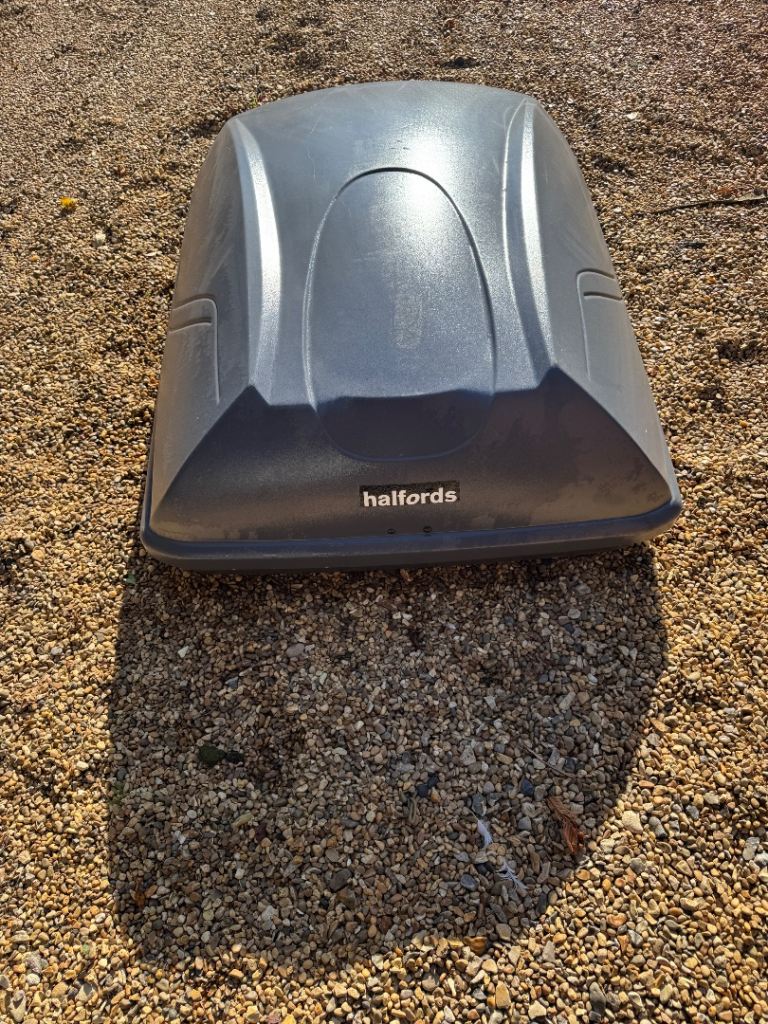 Halfords Roof Box