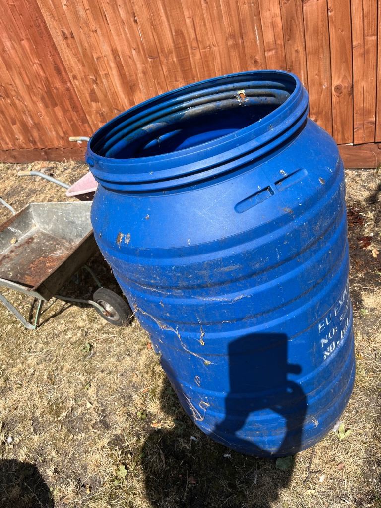 Large Blue Plastic Barrel/Drum – Used Garden Water Butt