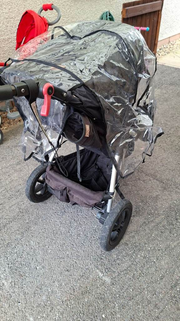Black Baby Pushchair with Rain Cover – Good Condition