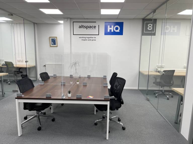 Warrington - WA1 2BA \ Shared Office Space with Flexible Terms