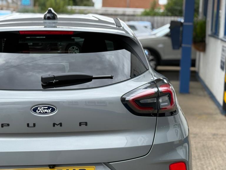 2025 Ford Puma 1.0 EcoBoost Hybrid mHEV Titanium, UNDER 350 MILES, MAY 2028 FORD WARRANTY, HATCHB...