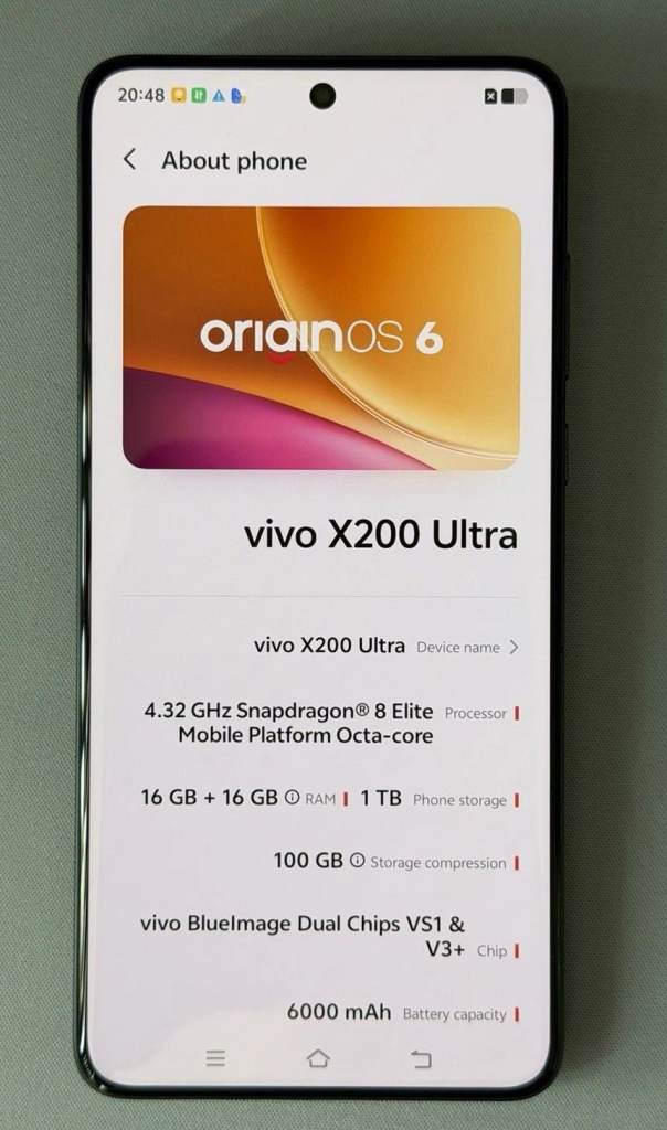 Vivo X200 Ultra 1TB 16GB+16GB Snapdragon 8 Elite OriginOS 6 Silver/White [Maxed Specs]