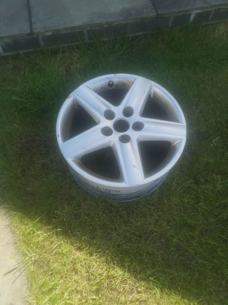 Audi 5 spoke alloy