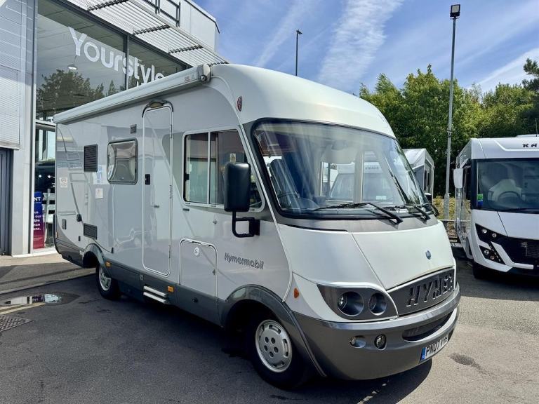 Hymer B564