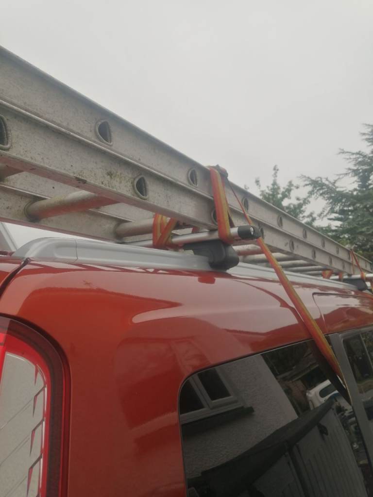Extension ladders 