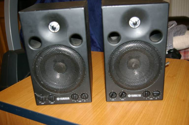 Yamaha MSP3 book shelf monitor speakers