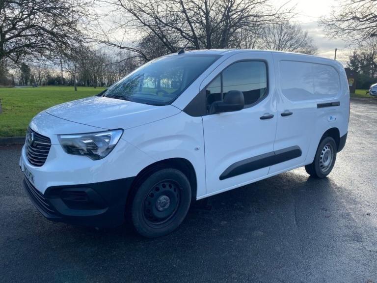 2021 21 VAUXHALL COMBO 1.5 TURBO D 2300 DYNAMIC PANEL VAN 4DR DIESEL MANUAL L2 H