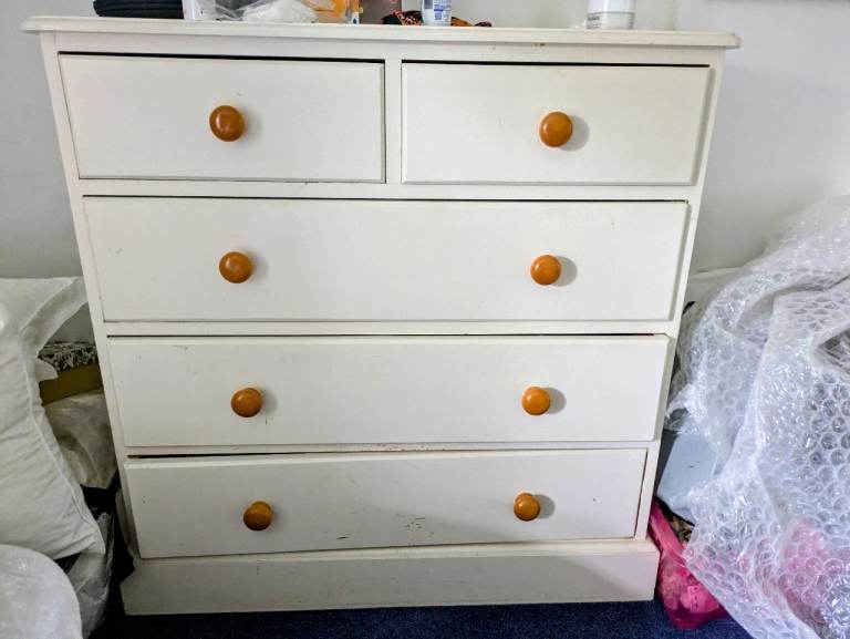 Free pine chest of drawers