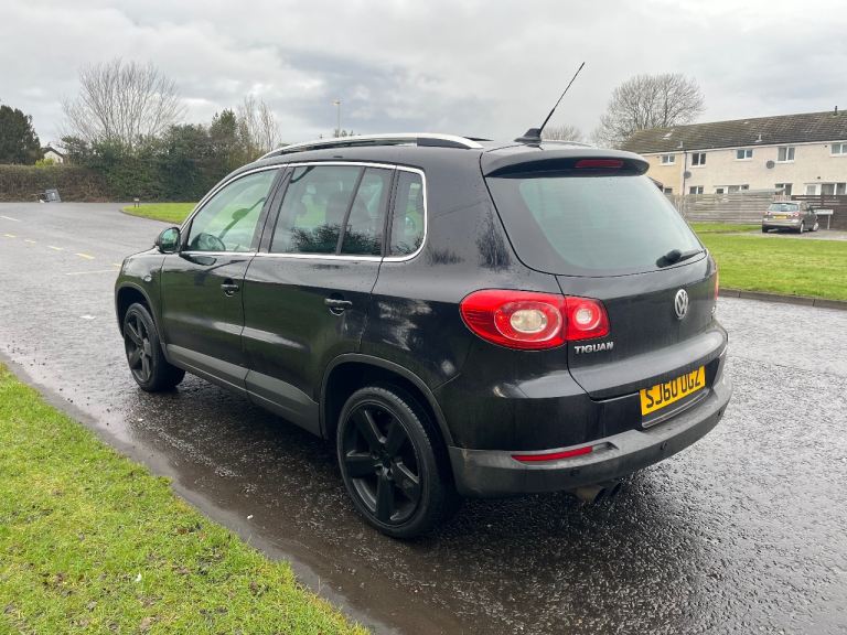 Volkswagen, TIGUAN, Estate, 2010, Manual, 1968 (cc), 5 doors