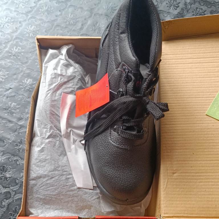 Centek Black Safety Boots - NEW, Size 9