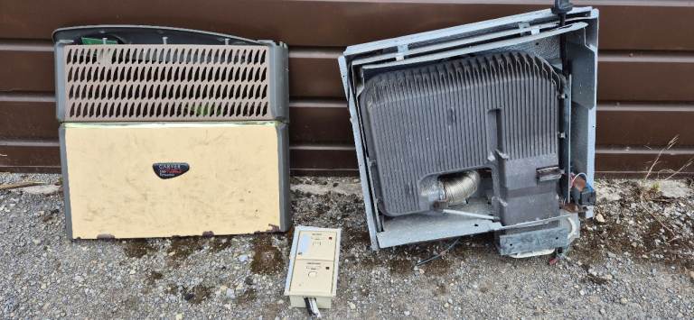 CARVER 5500A TURBO FANMASTER gas and electric heater for camper caravan motohome.