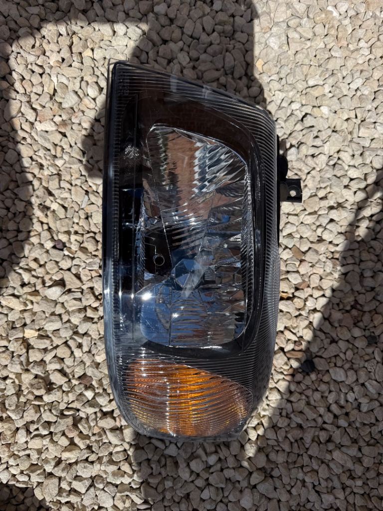 Ford transit headlight 